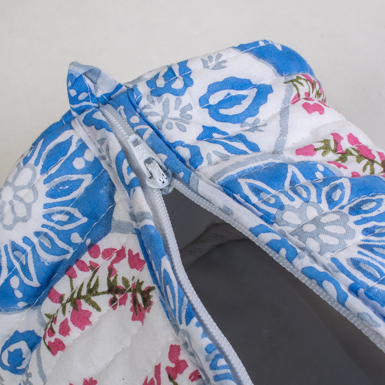 Best Toiletry Bag For Men & Women