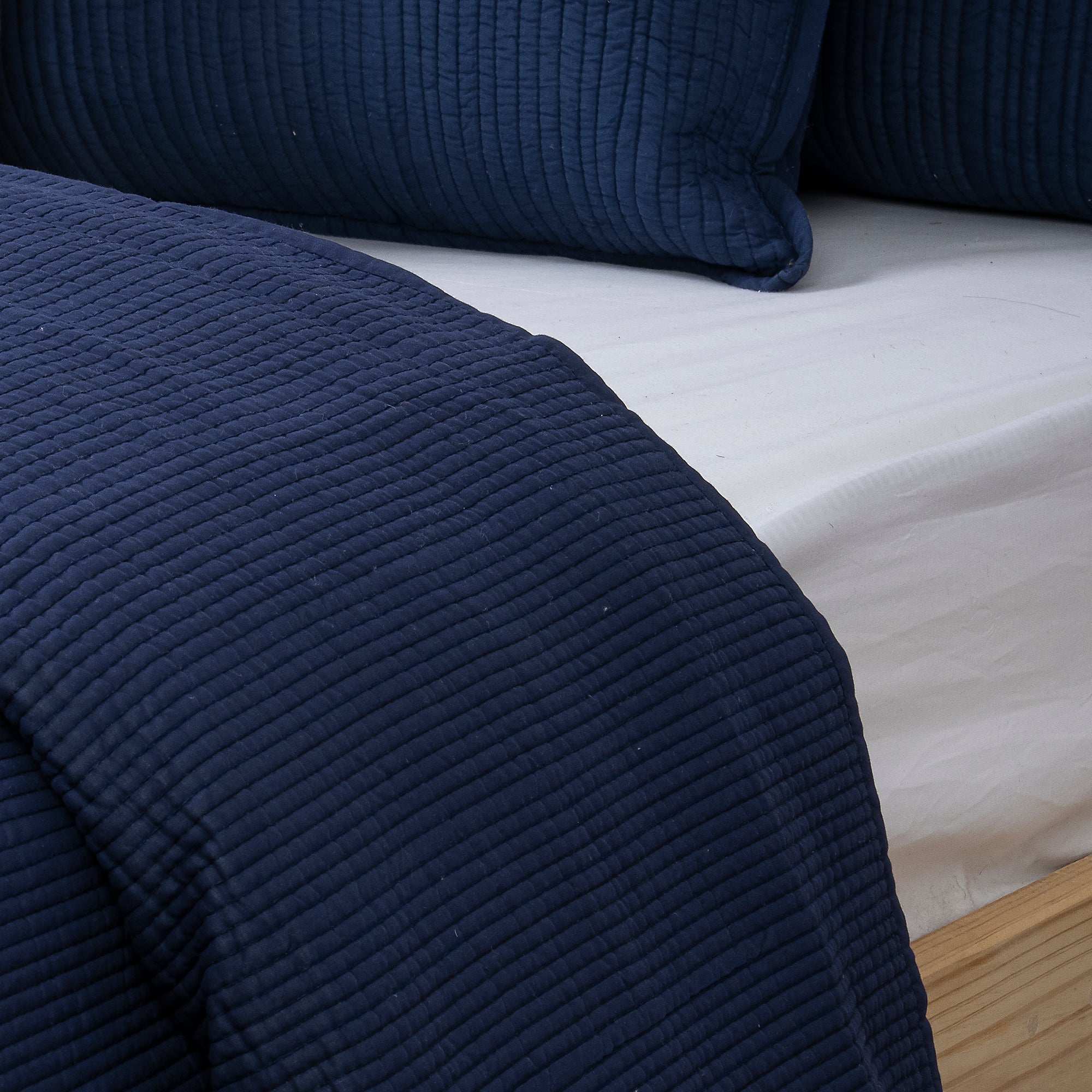 Blue Hand Dyed Pure Cotton Machine Blankets with Pillow Cover