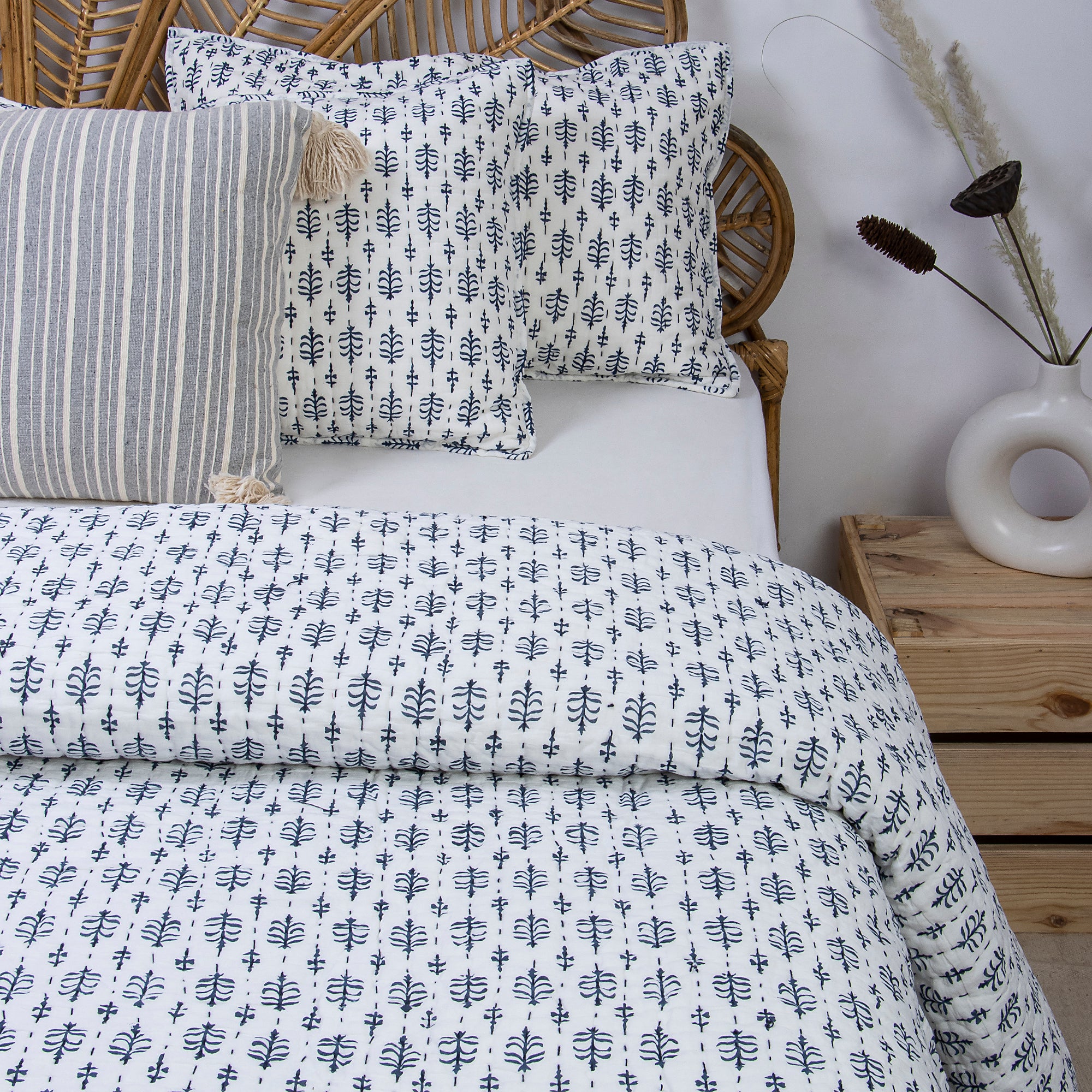 Booti Hand Block Print Kantha Quilt Blanket