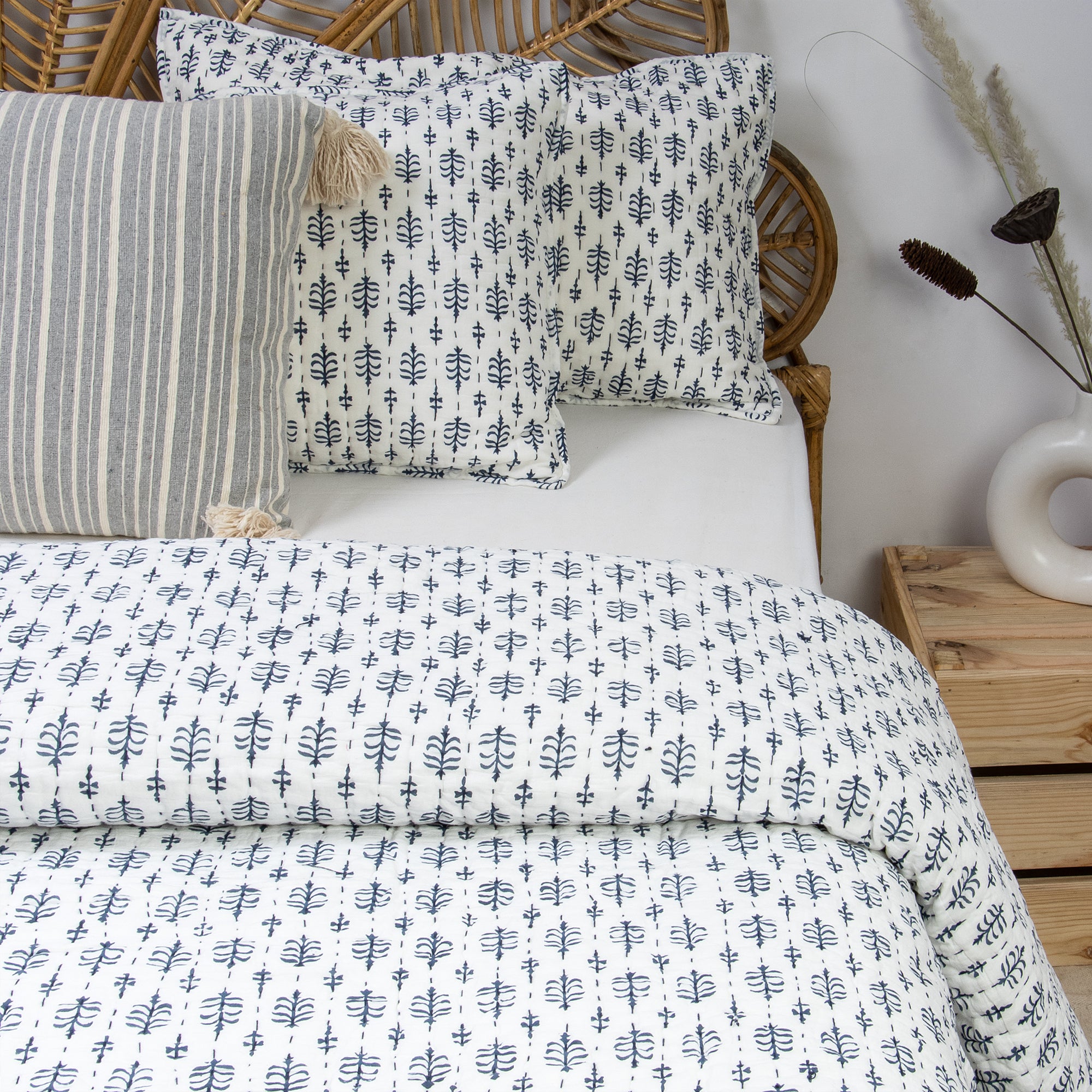 Booti Hand Block Print Kantha Quilt Blanket