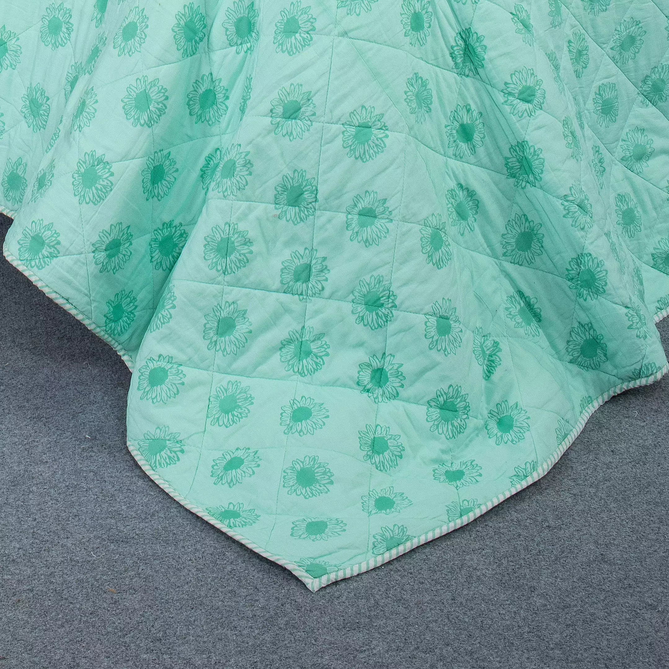 Hand Block Print Cotton Floral Pink Booti Machine Quilt