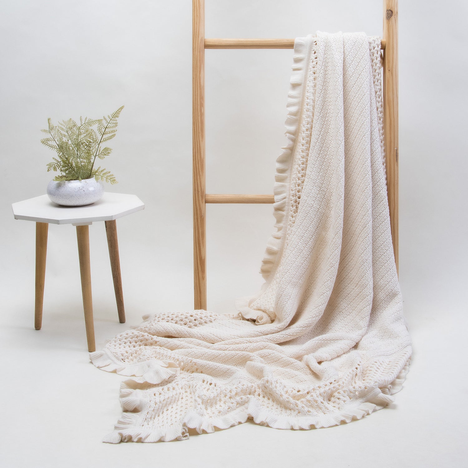 Premium Handmade Knit Throw Blanket for Travelling