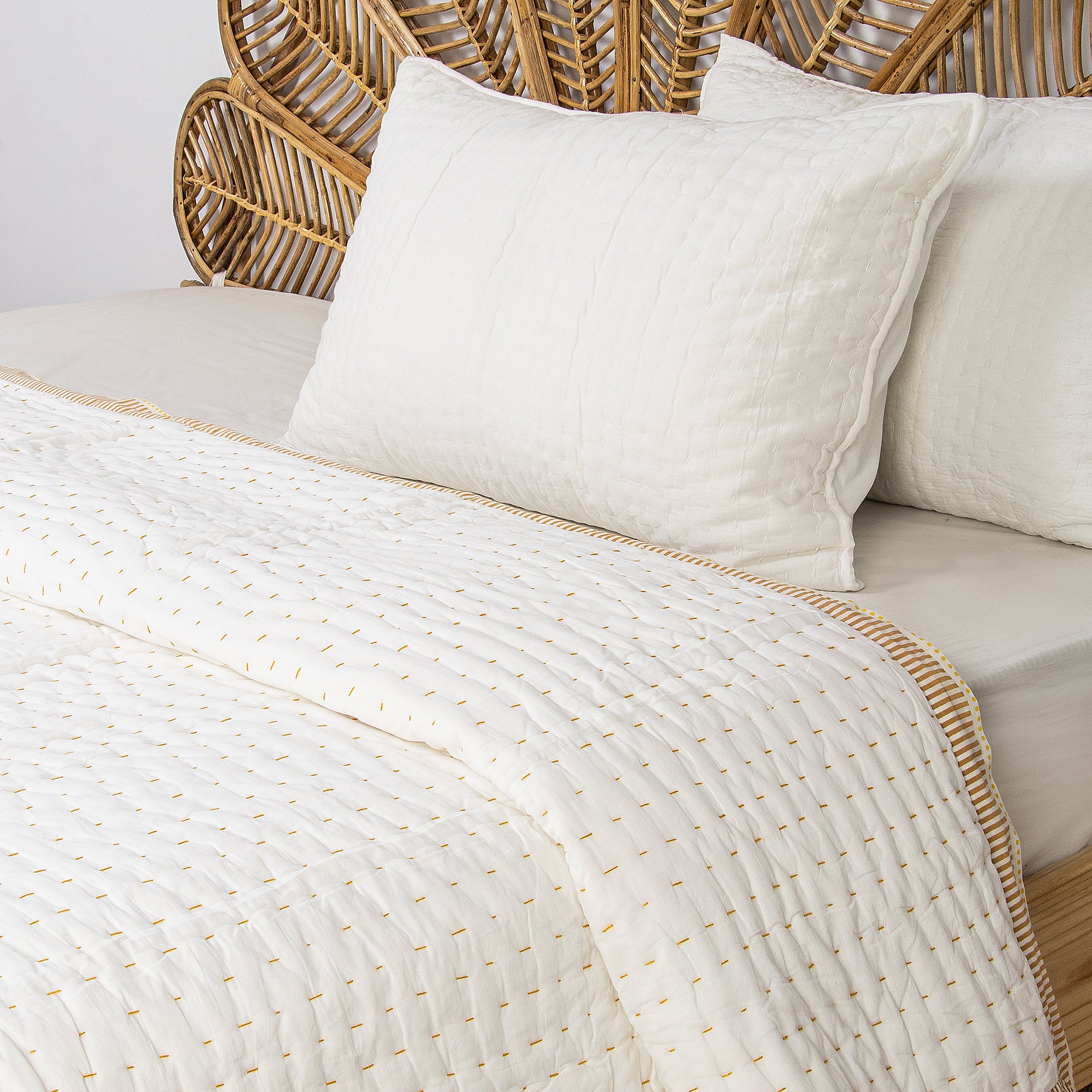Premium White Handmade Cotton Kantha Quilt Blanket