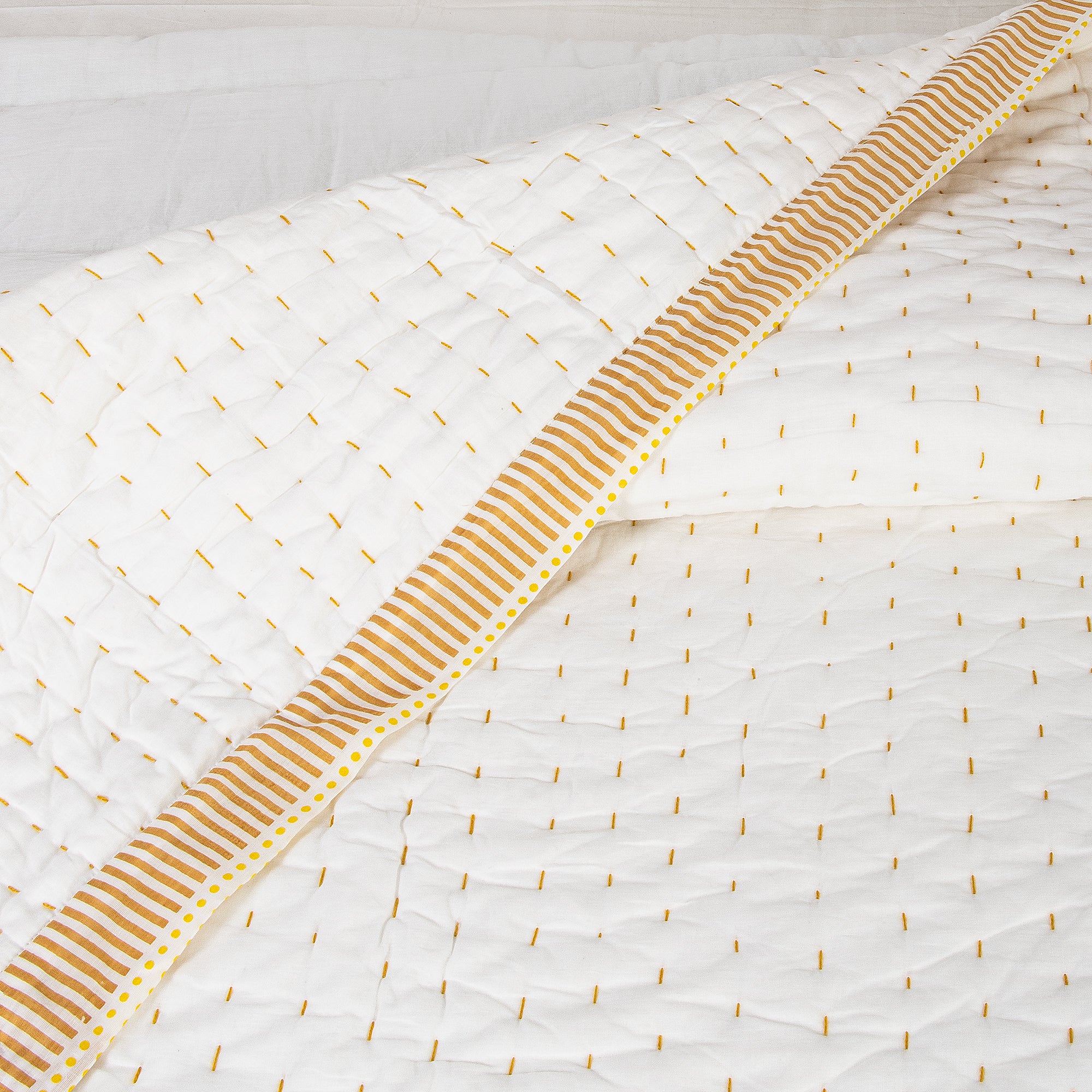 Premium White Handmade Cotton Kantha Quilt Blanket