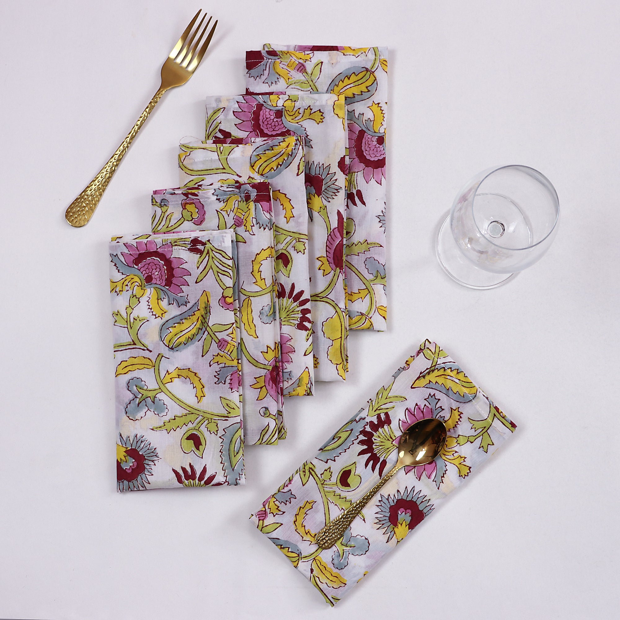 Quality Organic Cotton Red Floral Dinner Table Napkin