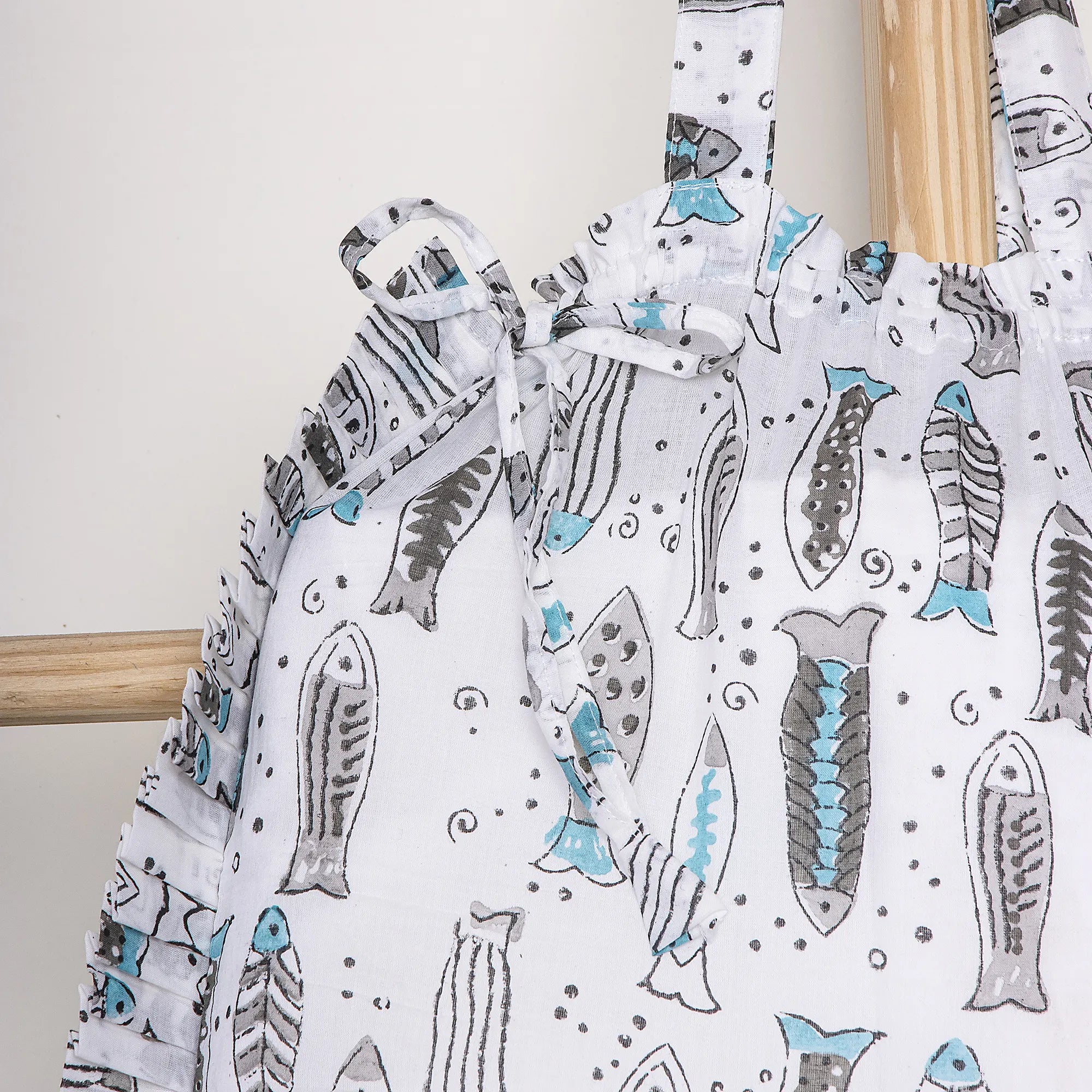 Fish Print Cloth Tote Bags Online and Cotton Tote Bags
