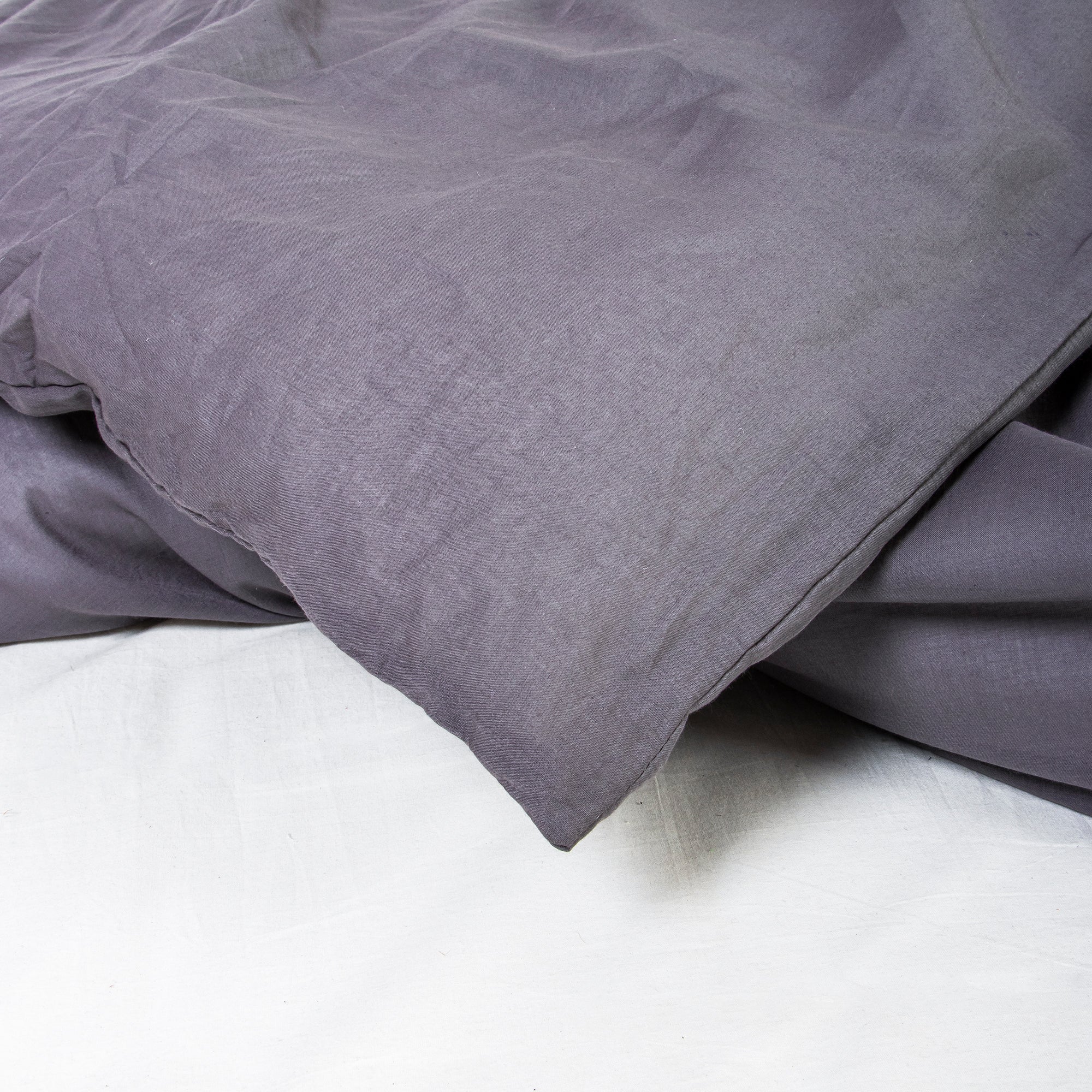 Grey-Crafted Cotton Bed Quilts & Duvets With Pillow Shams