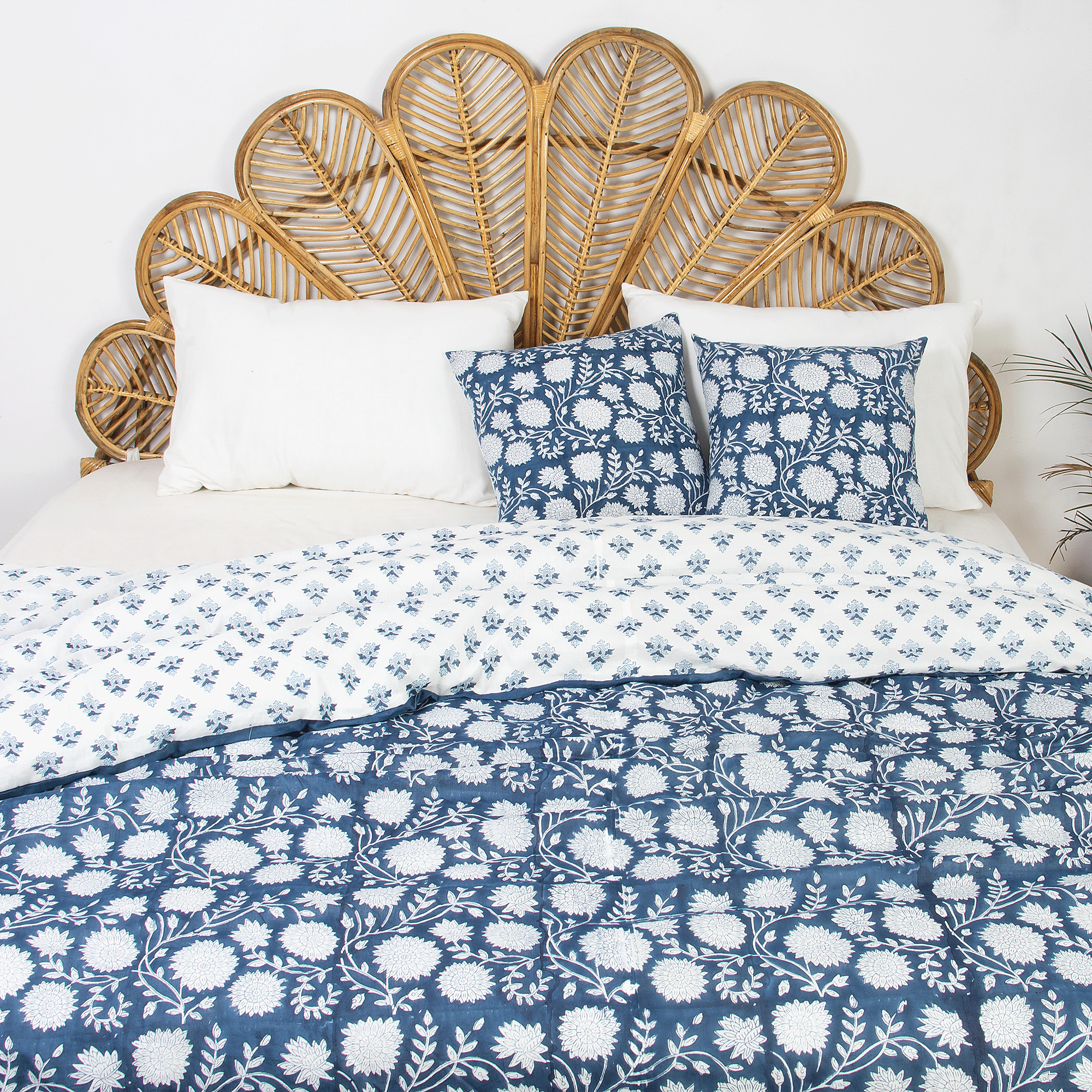 Floral Print Soft Cotton Blue Duvet Cover & Shams