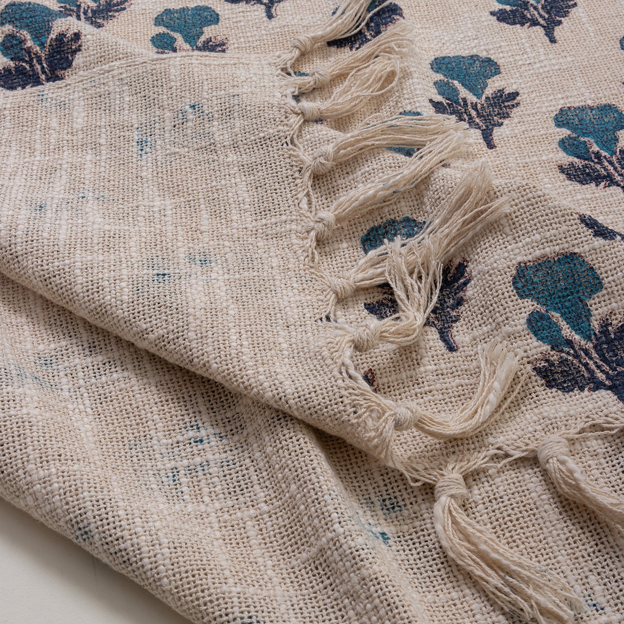 Soft Luxury Throw Blanket For Sofas