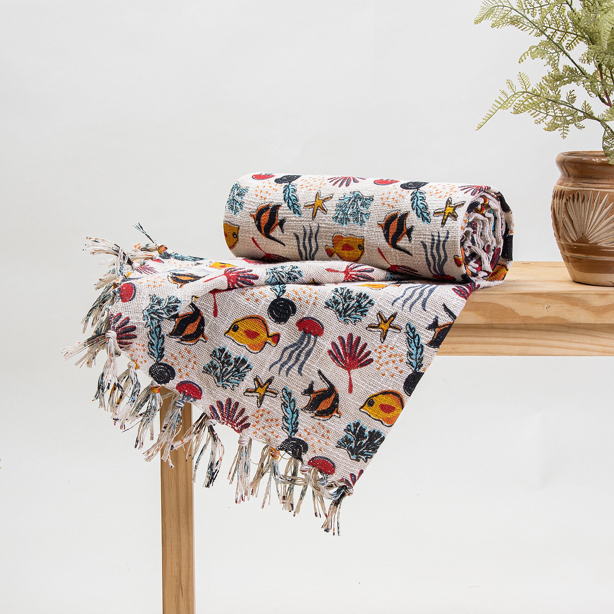 Multicolor Sea Animal Design Soft Cotton Sofa Throw for Home Decor