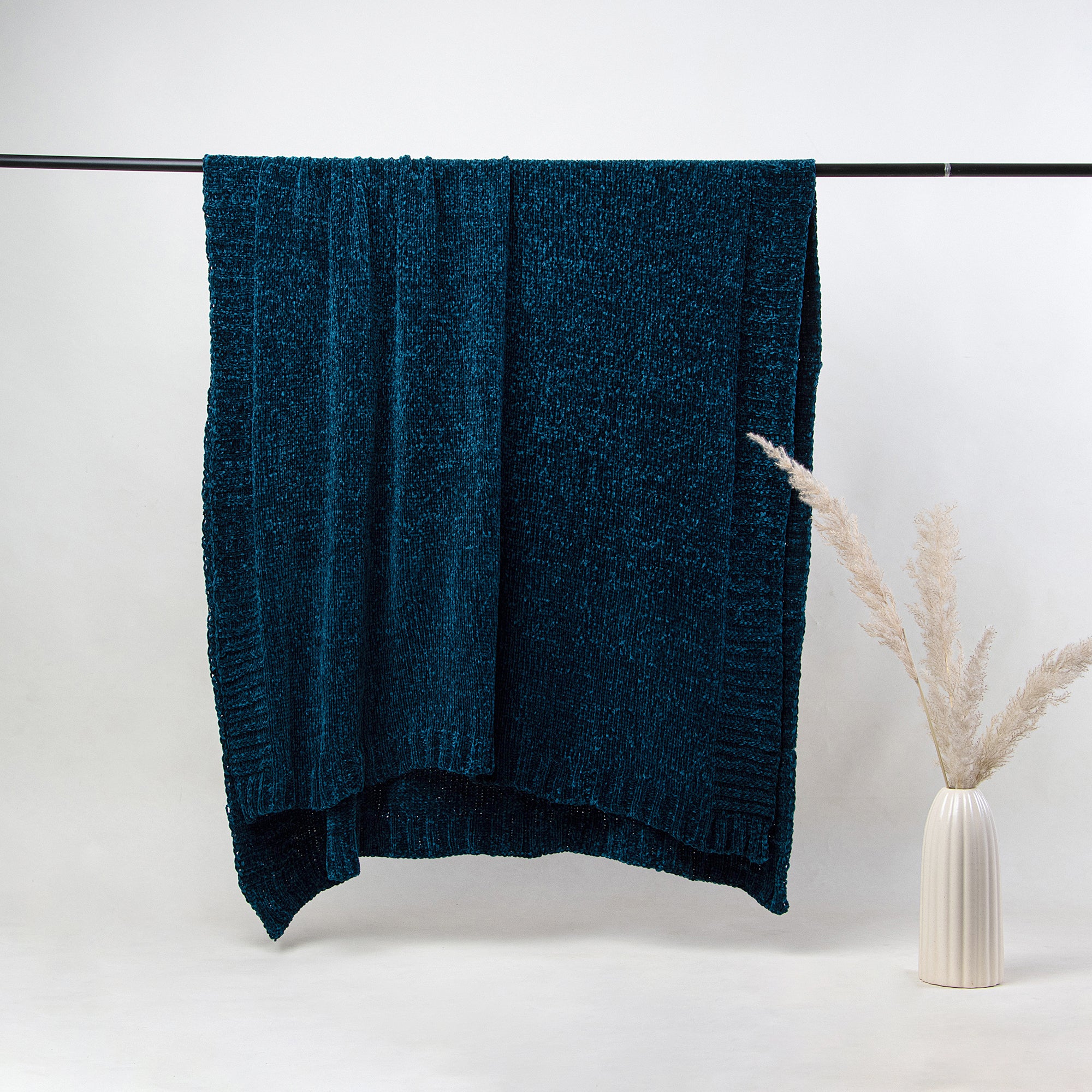 Blue Hand-Knitted Soft Cotton Sofa Throw for Decor Couch