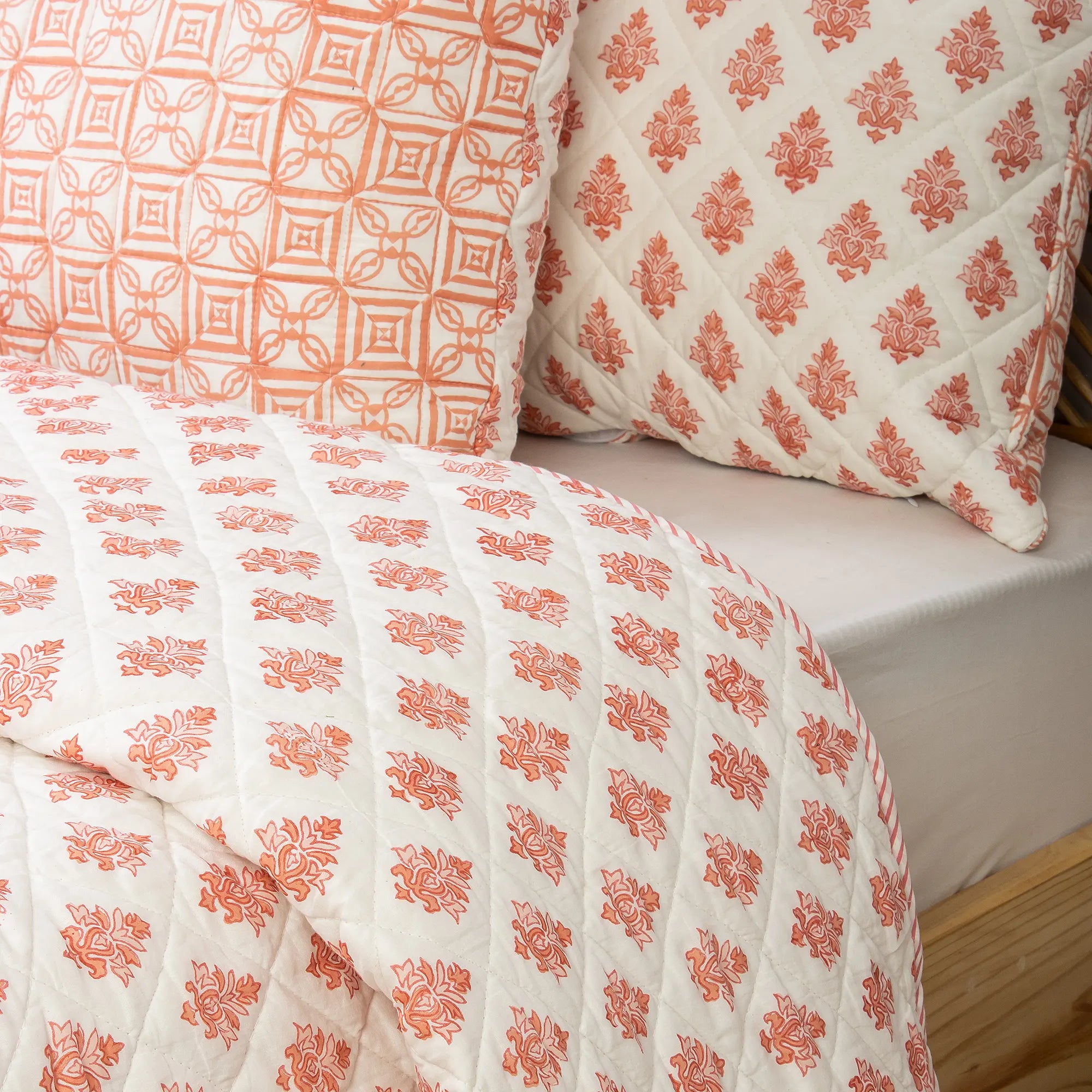 Hand Block Print Cotton Floral Pink Booti Machine Quilt