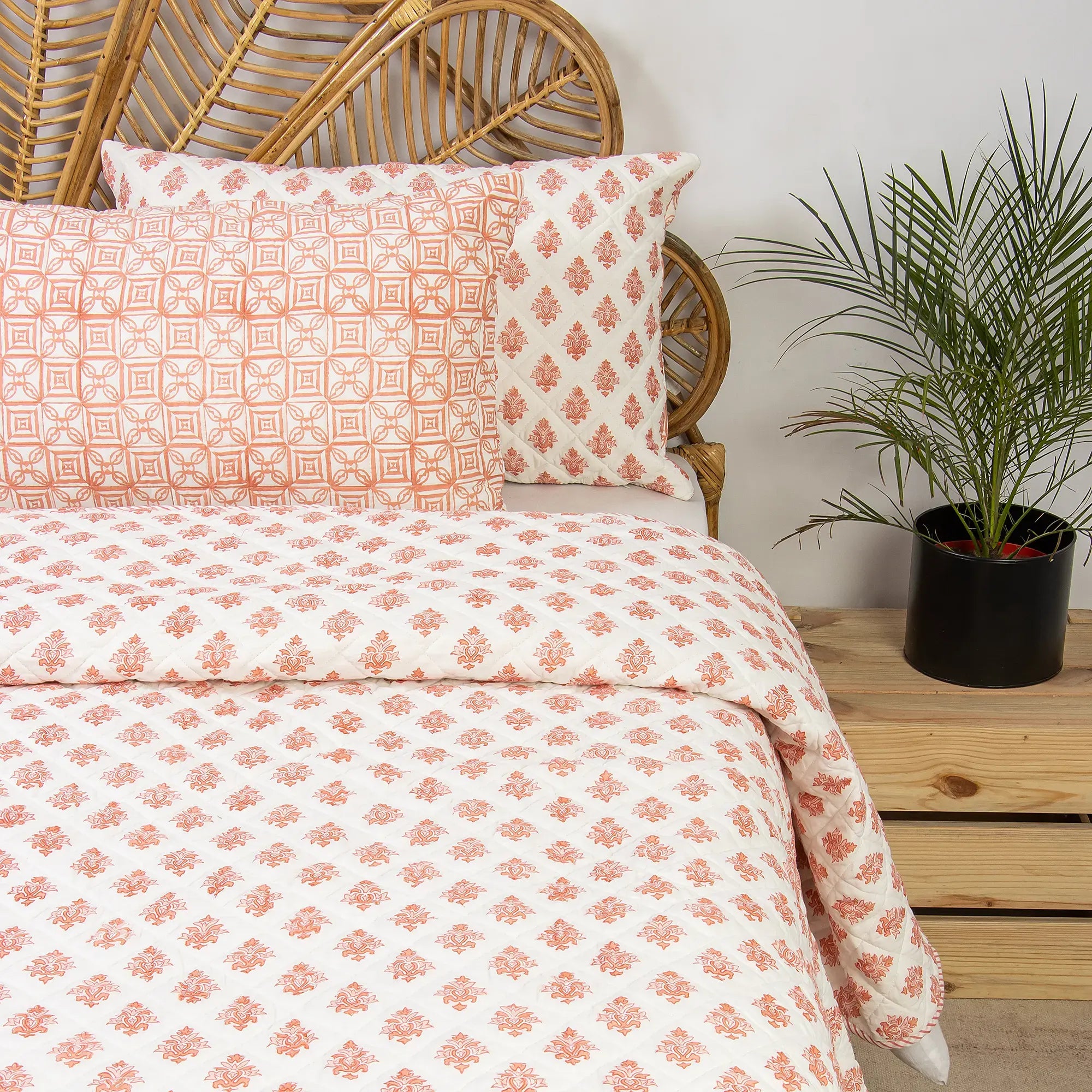Hand Block Print Cotton Floral Pink Booti Machine Quilt