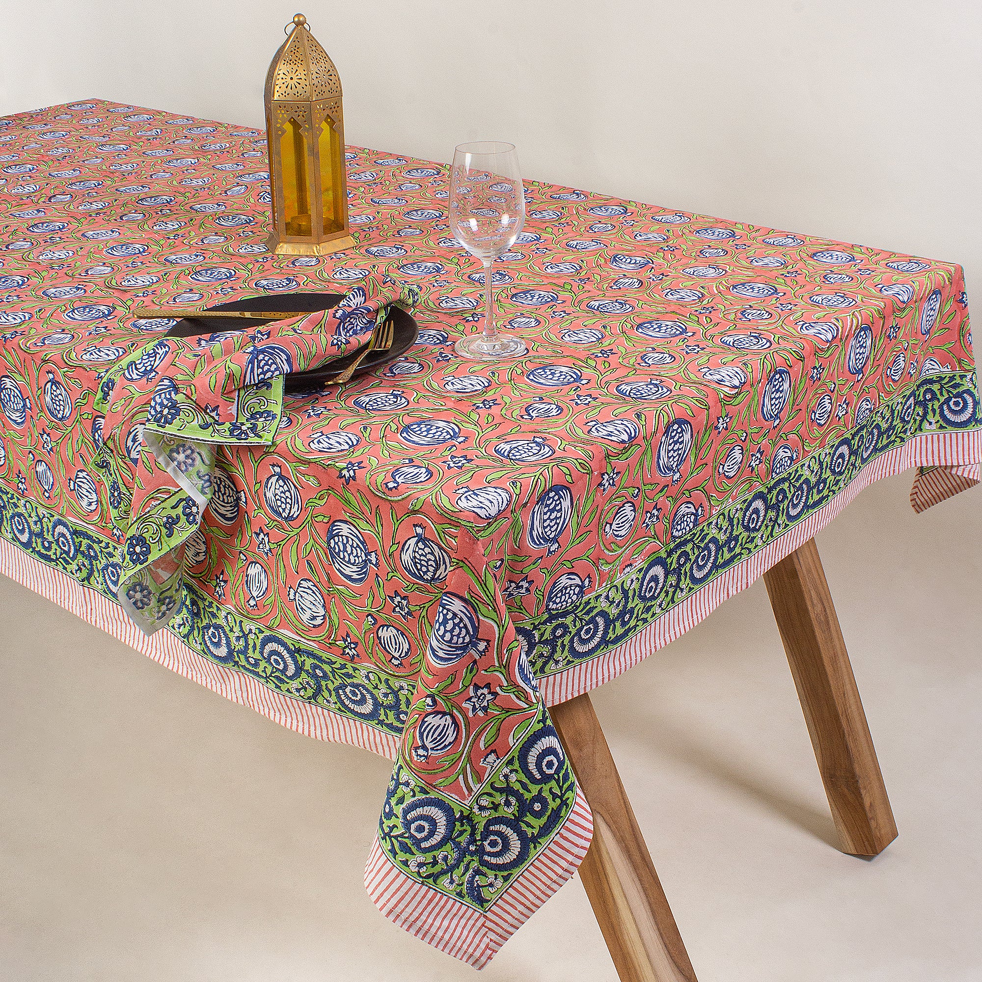Block Floral Print Table Cover 6 Seater | Table Cover