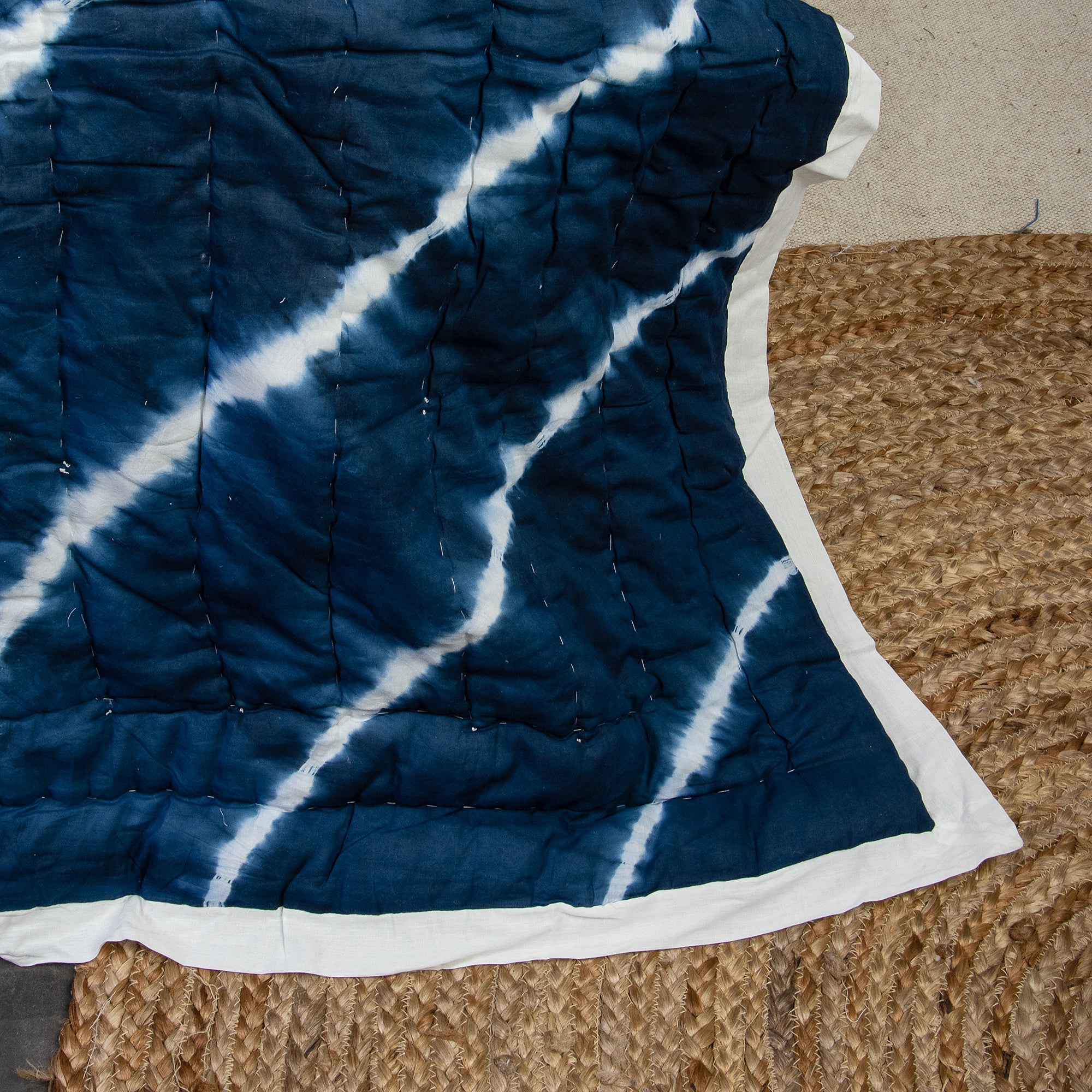 Blue Tie Dye Jaipuri Razai for Heavy Winter