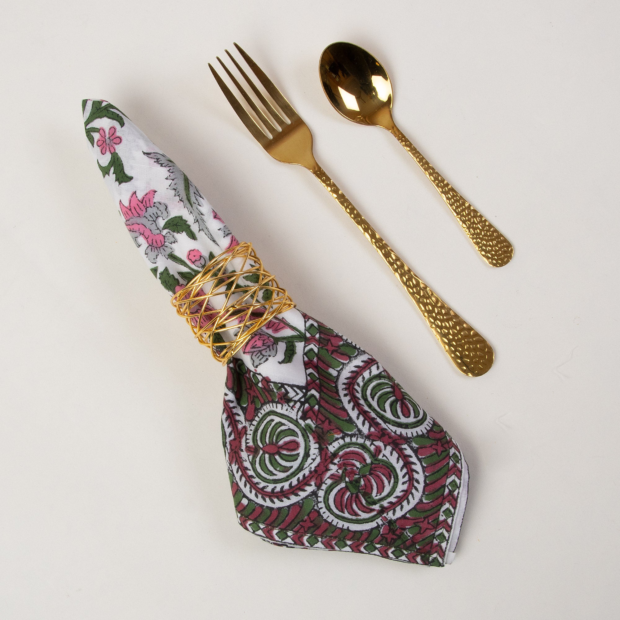 Sustainable Cotton Red Floral Border Napkin Cloth