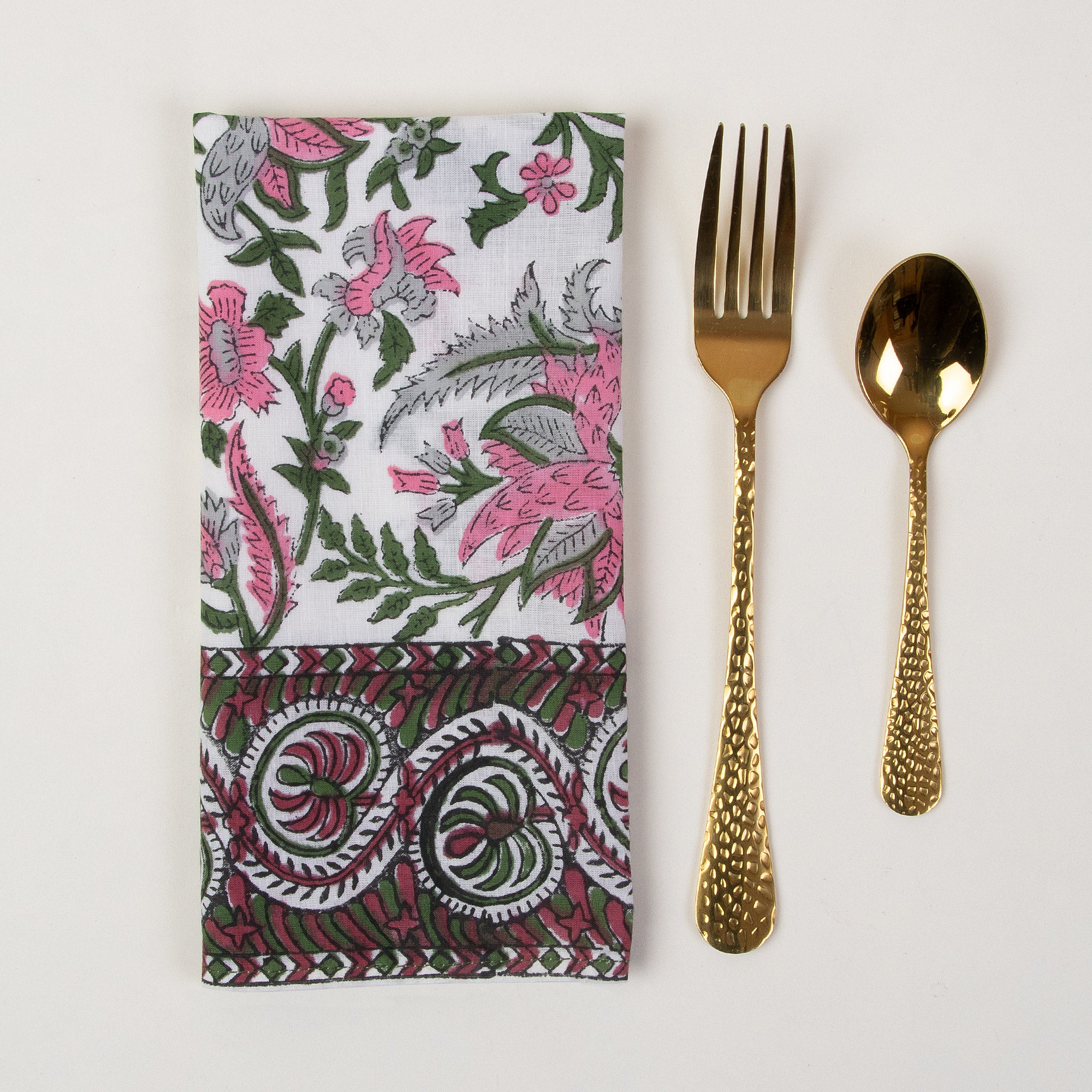 Sustainable Cotton Red Floral Border Napkin Cloth