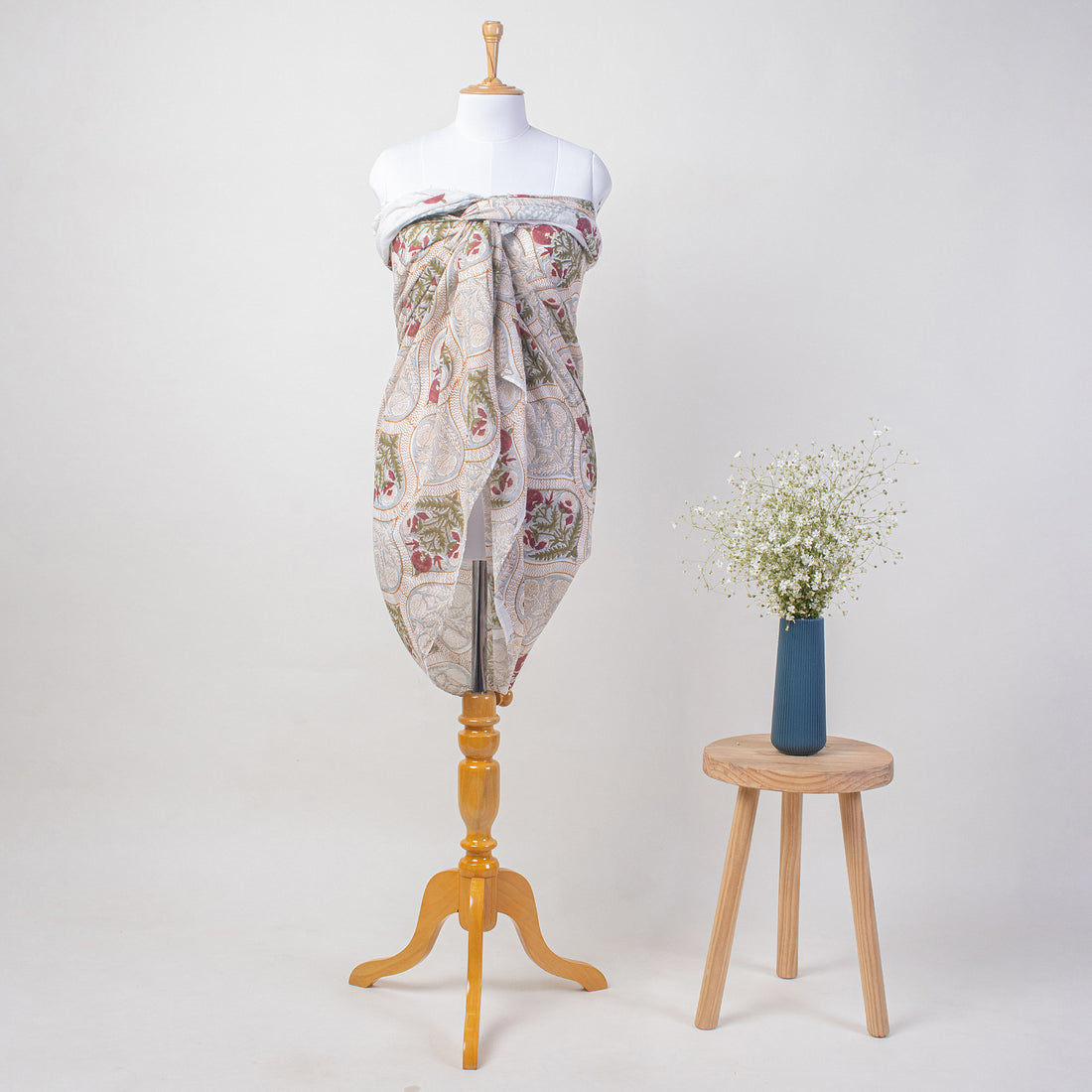 Block Printed Indian Cotton Red Boota Sarong For Ladies