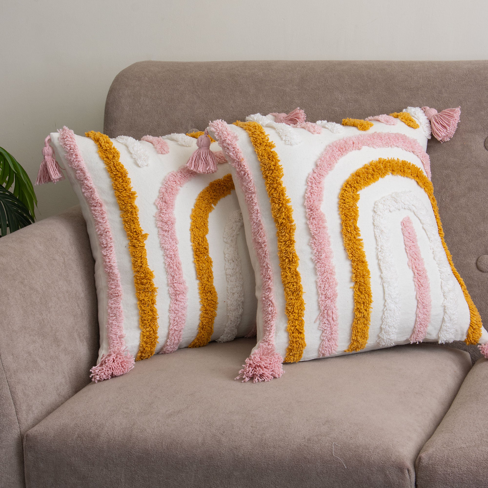 Curve Pattern Tufted Cushion Pillows Cover