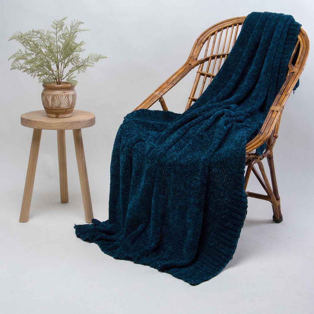 Eco Friendly Blue Knitted Natural Throw Blanket