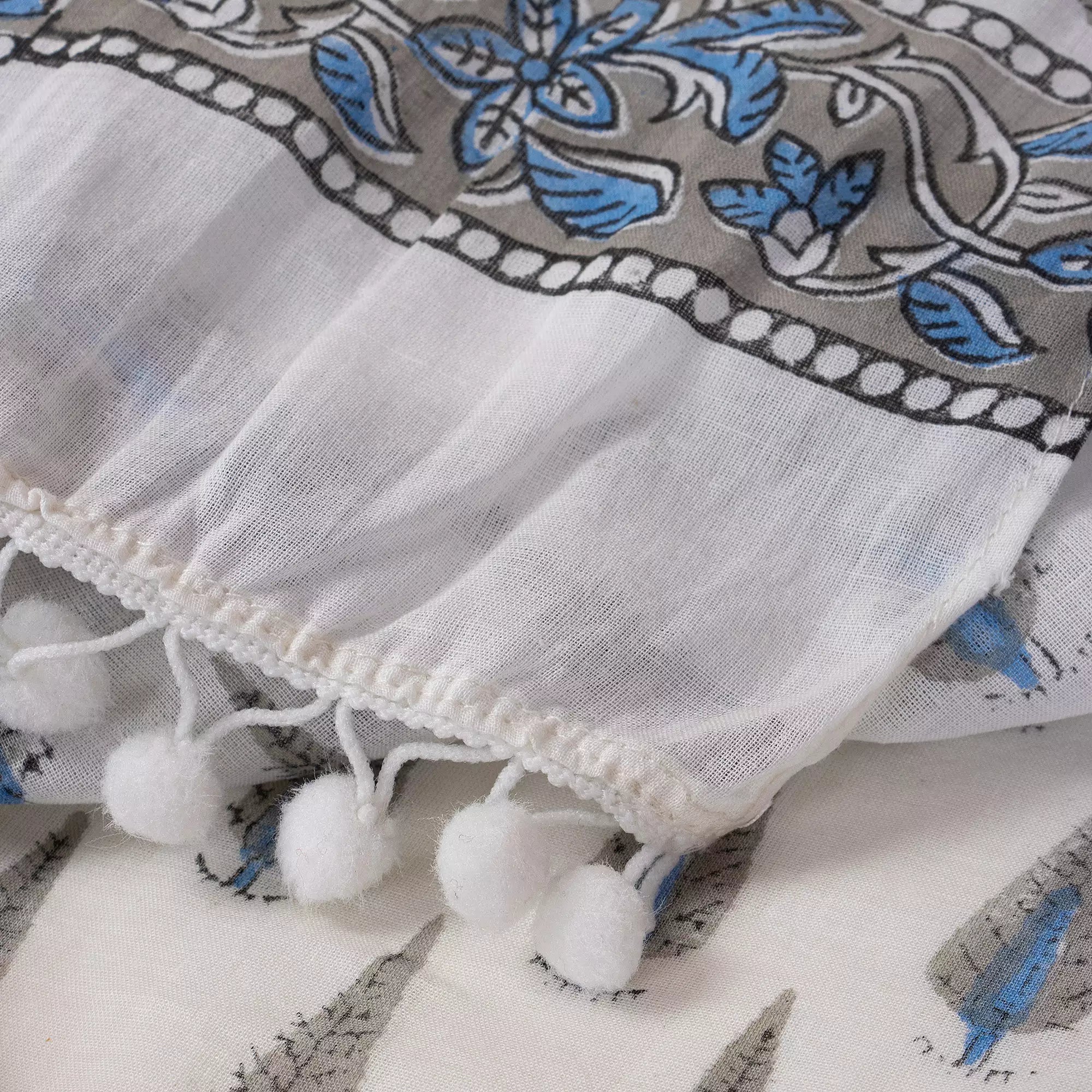 Gray Leaf Printed Cotton Women&