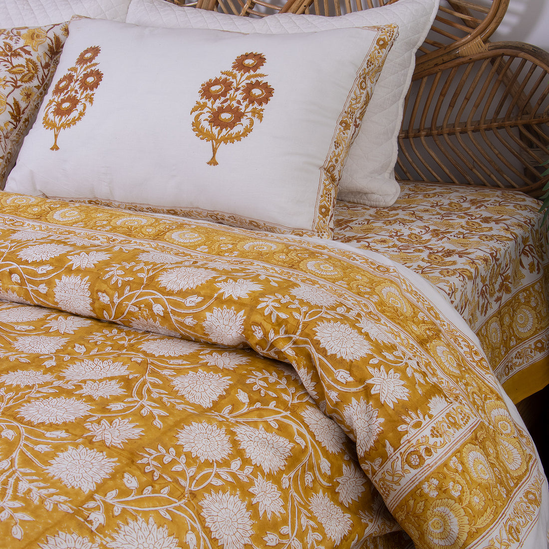 Hand Block Printed Ligh Weighted Cotton Dohar Blanket