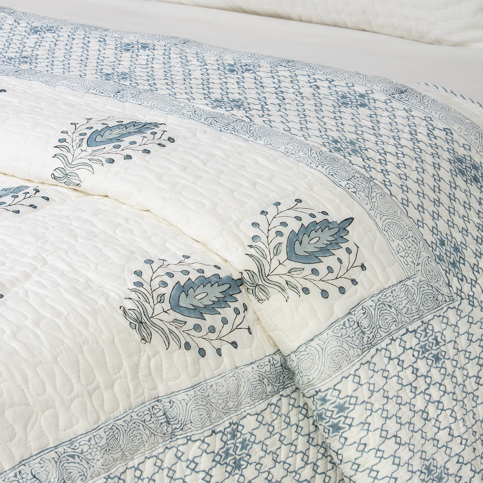Leaf Hand Block Printed Cotton Machine Quilt with Pillow Covers