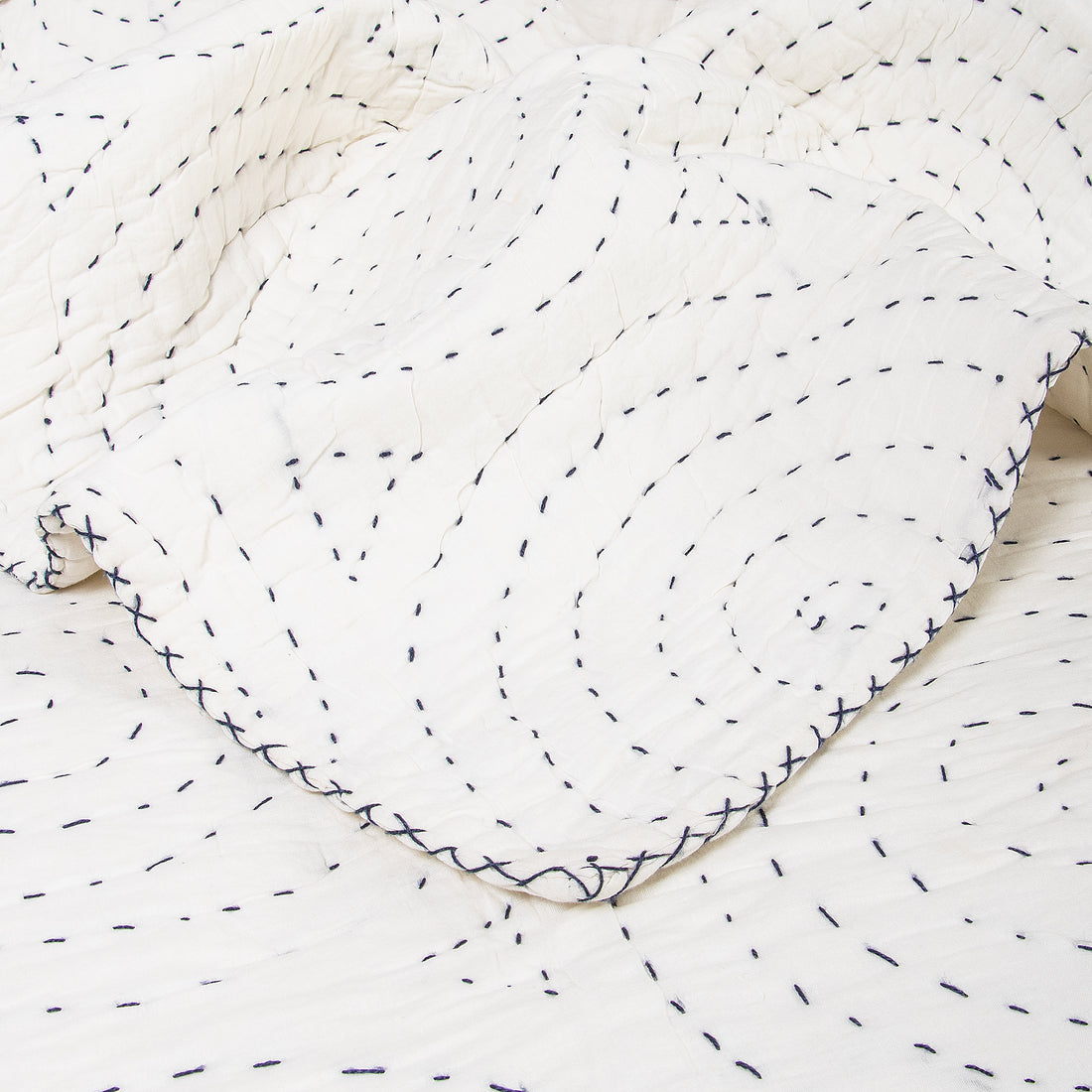 Light Weighted White Natural Cotton Kantha Quilt Blanket