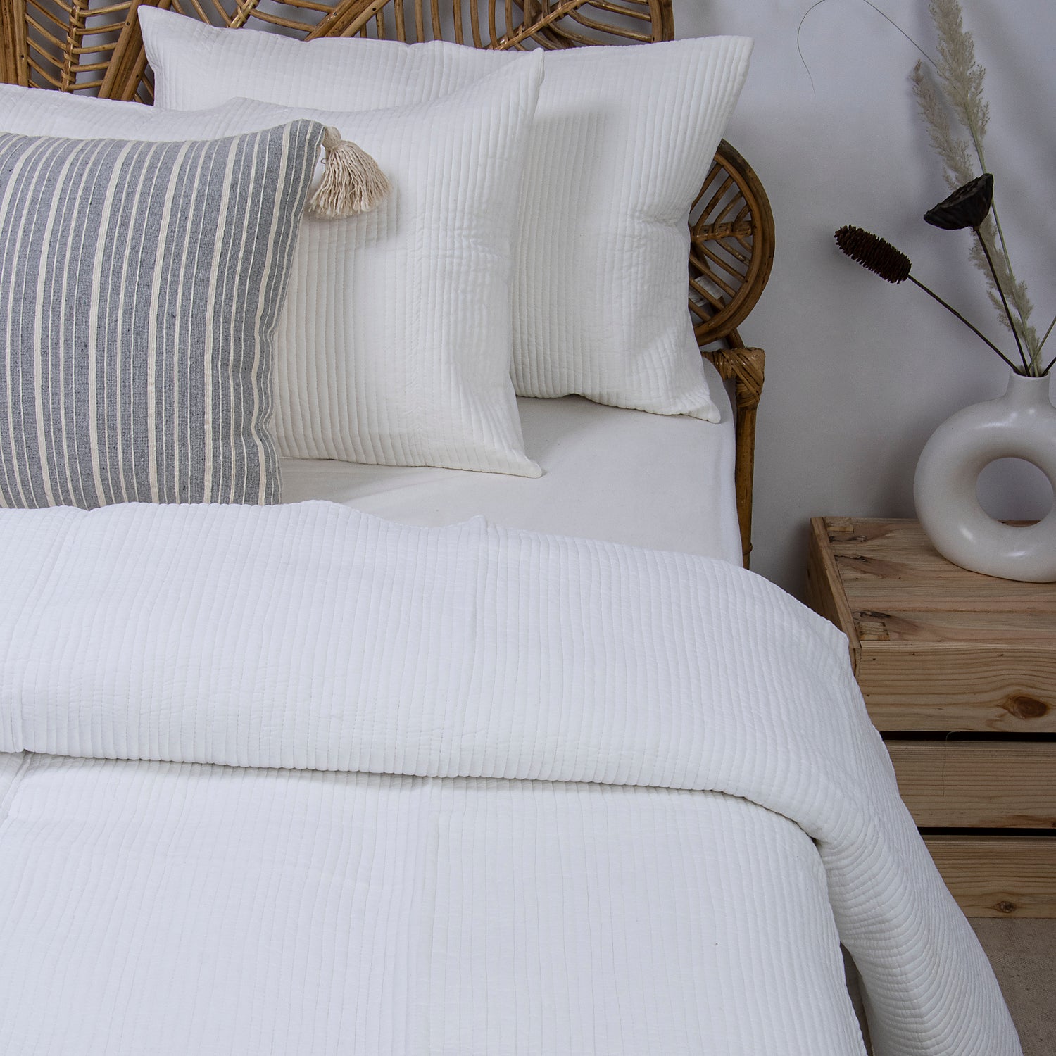 Machine Cotton Indian Quilt with Pillow Cover