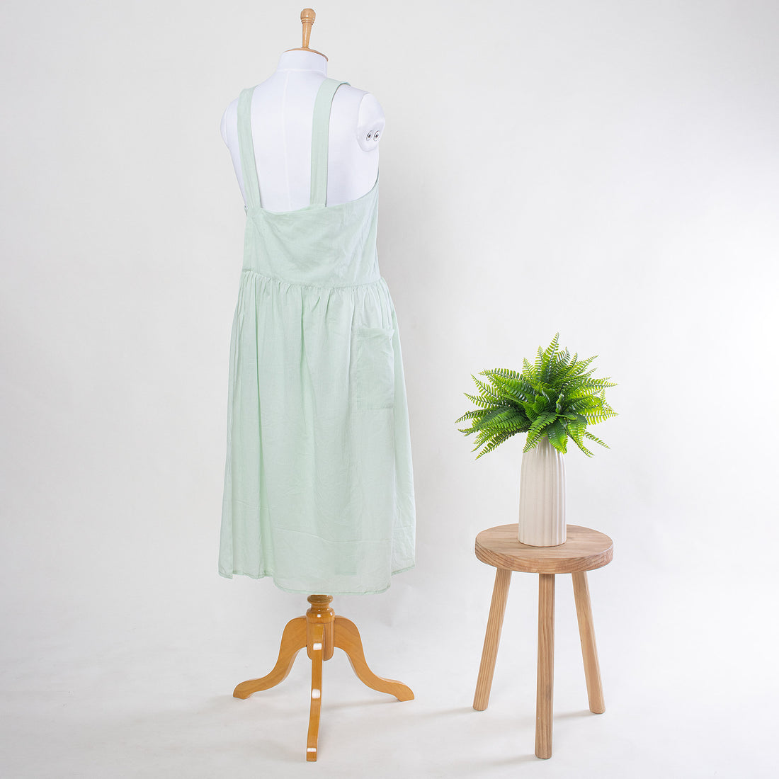 Natural Dyed Stylist Multiuses Aprons