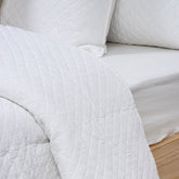 Premium White Cotton Machine Quitls with Pillow Cover
