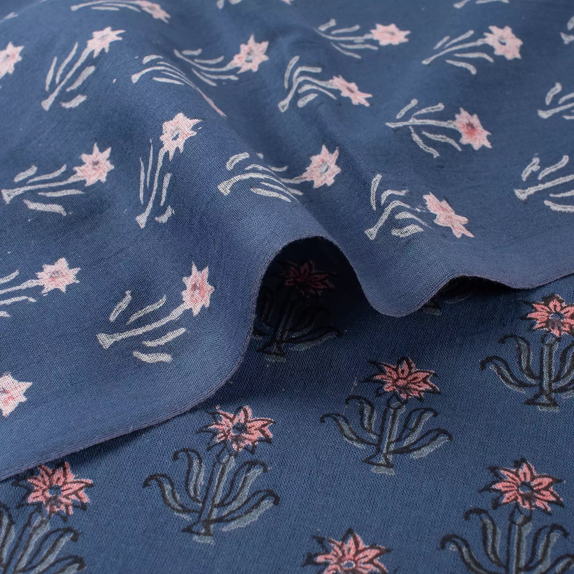 Blue Floral Printed Discharge Cloting Fabric
