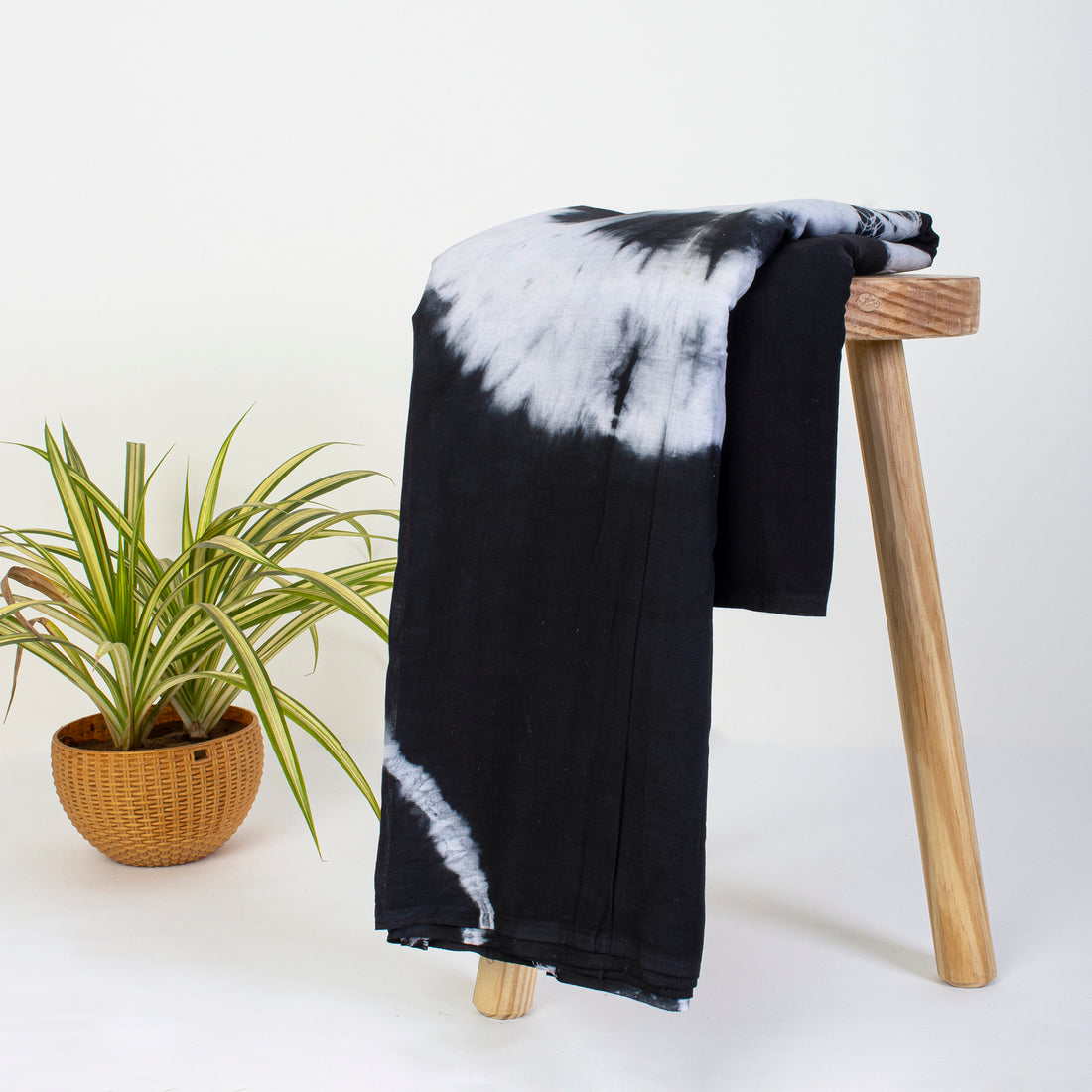 Shibori Cotton Fabric Black Circle Tie &amp; Dye Fabric