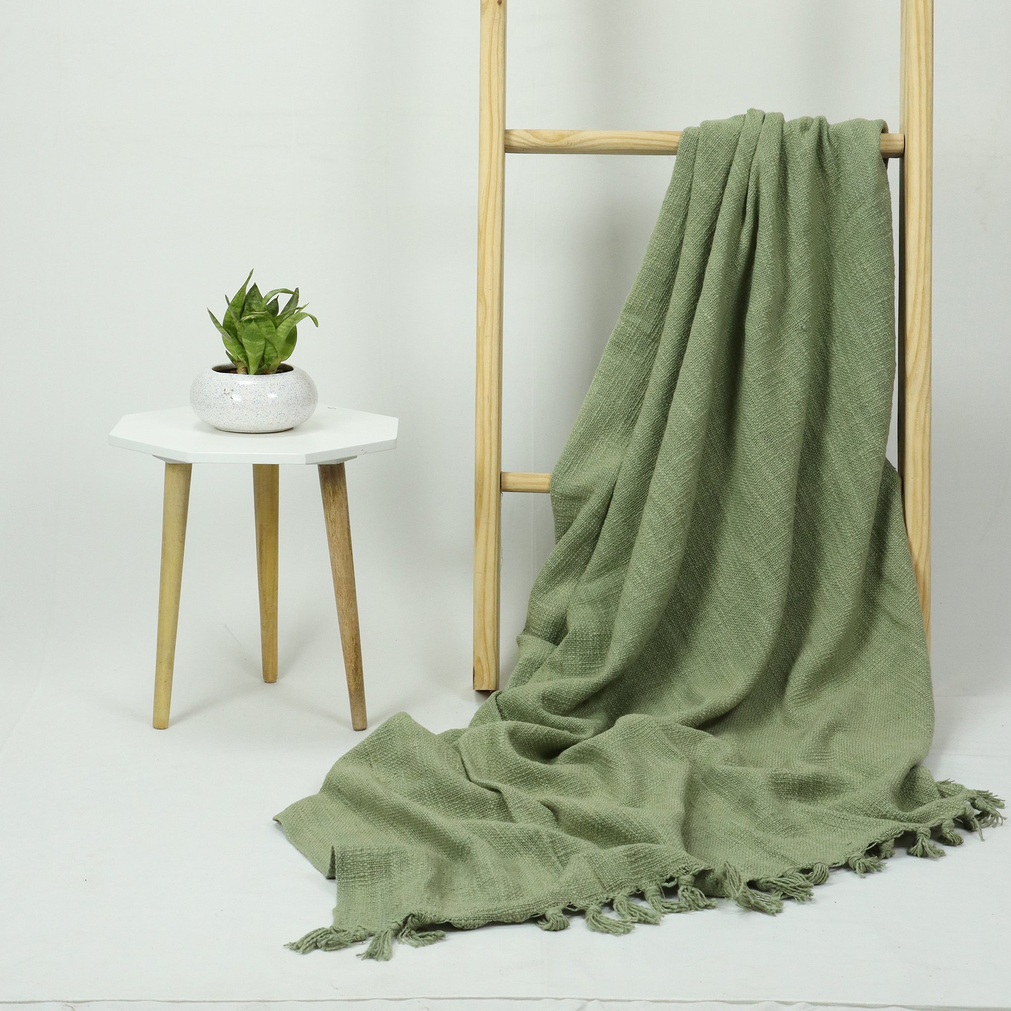 Indian Solid Green Handcrafted Pure Cotton Throw Blanket for Travelling