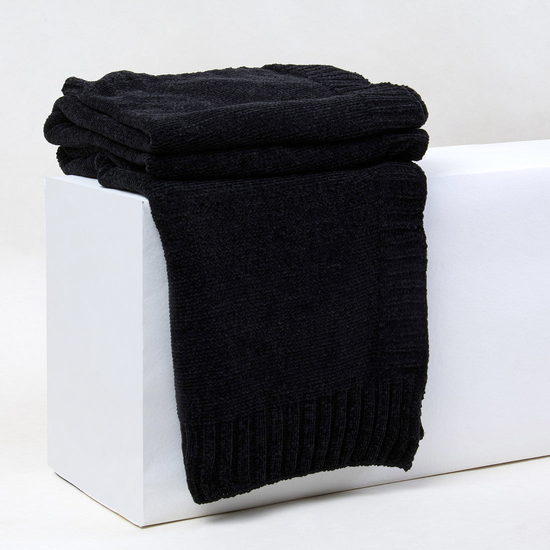 Cozy Solid Black Natural Hand Dyed Pure Cotton Knitted Throws for Sofa