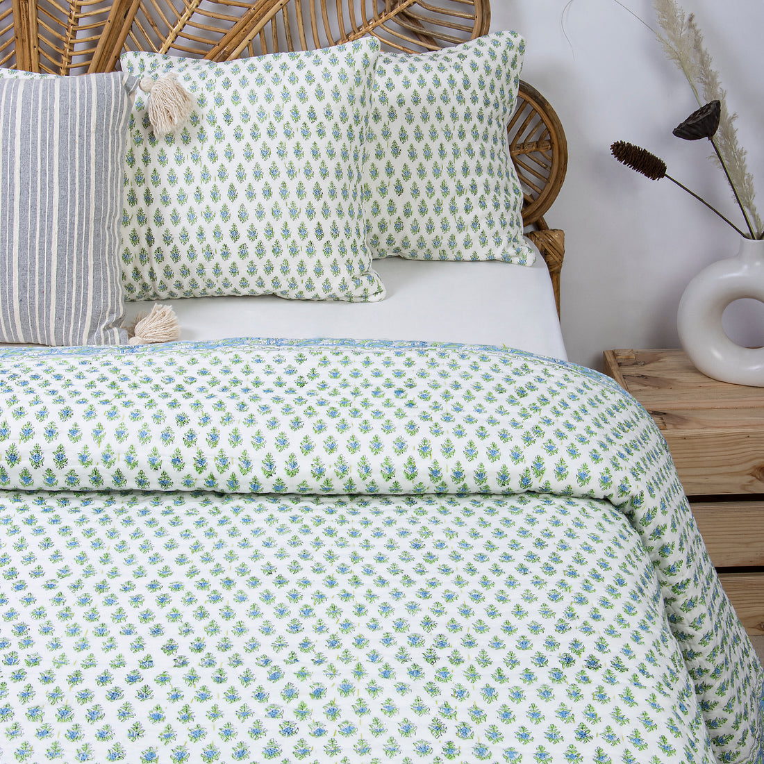 Green Floral Printed Kantha Double Quilt