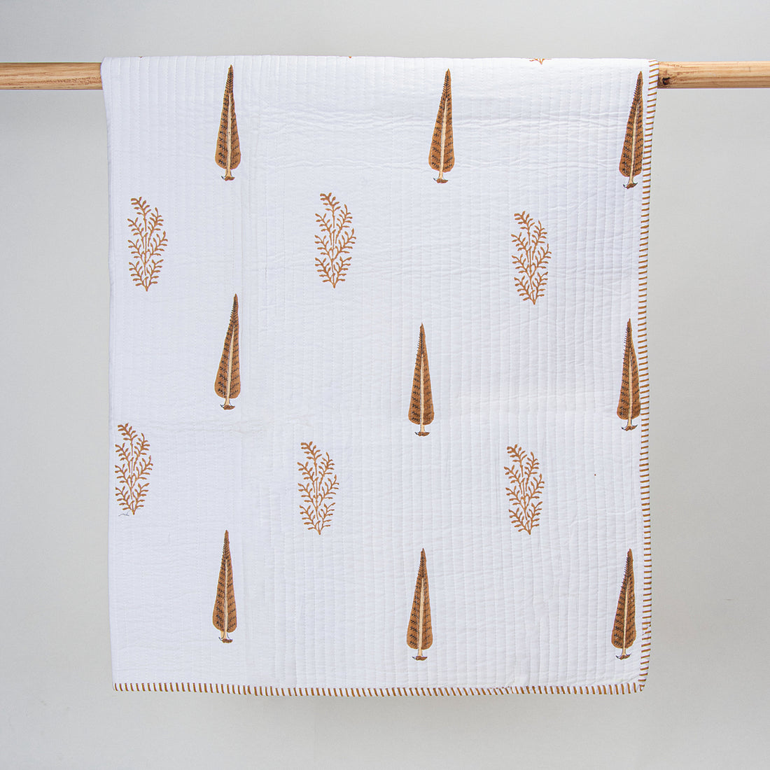 Brown Leaf Print Soft Cotton Baby Blankets for Winter