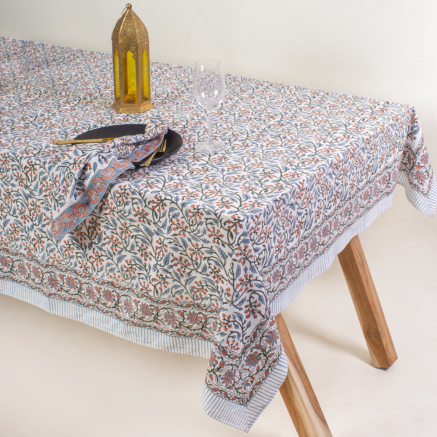 6 Seater Table Cloth in Cotton Table Cloth Online