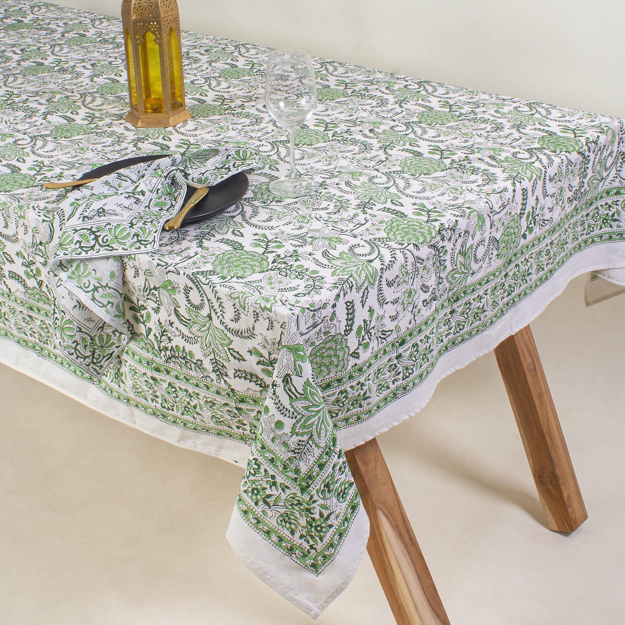 Green Floral Print Cotton Table Cloth 6 Seater