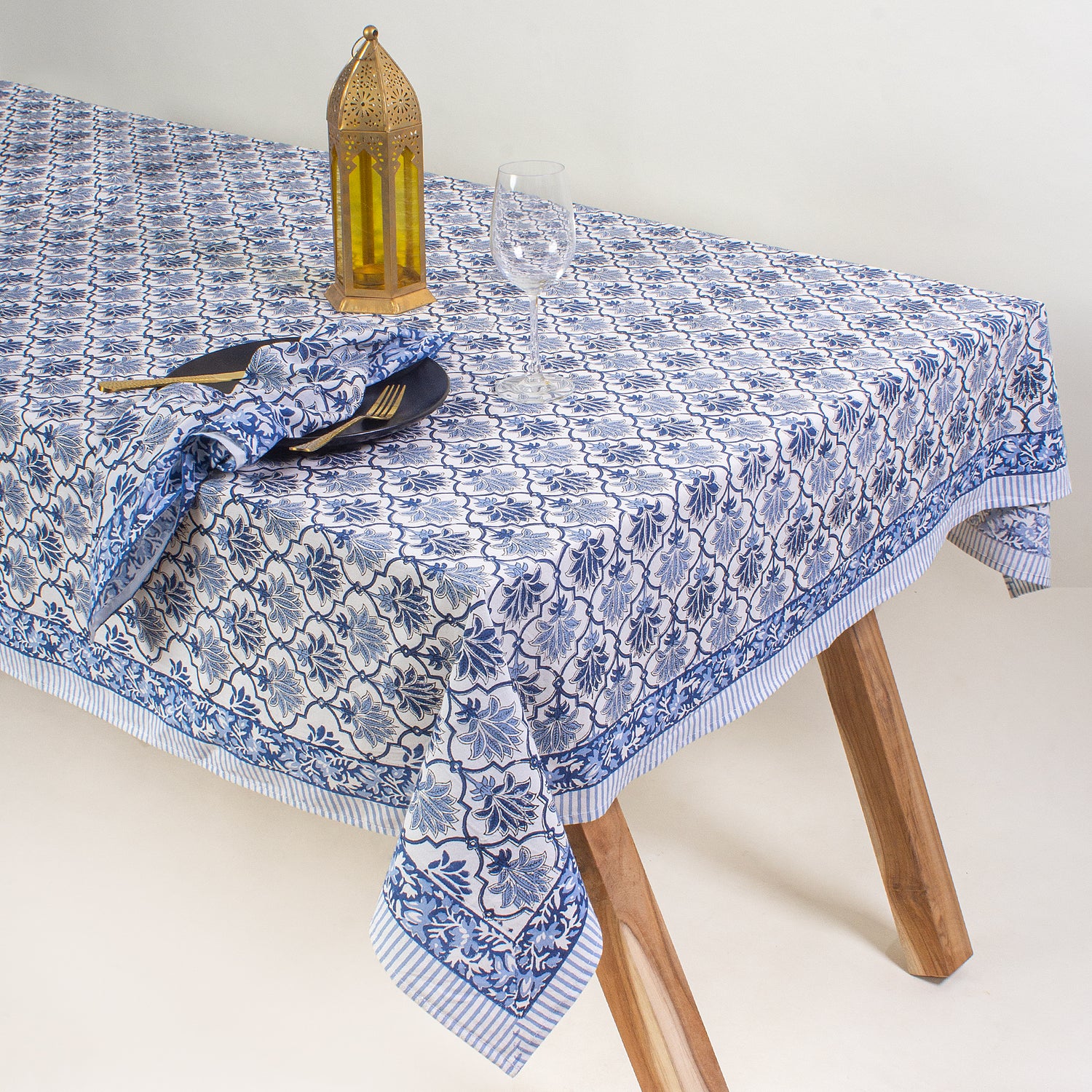 Cotton Table Cloth 6 Seater Table Clothes with Napkins