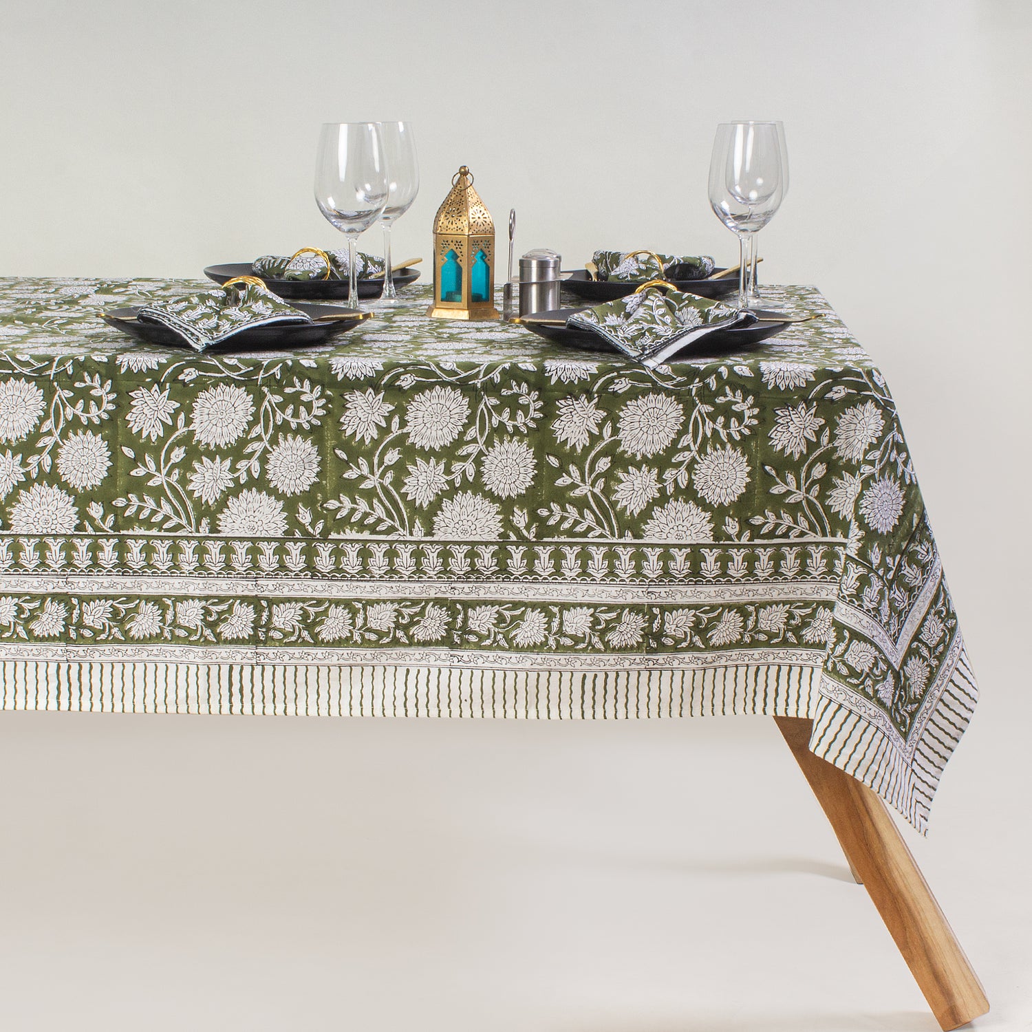 Green Floral Print Dining Table Cover 6 Seater Cotton