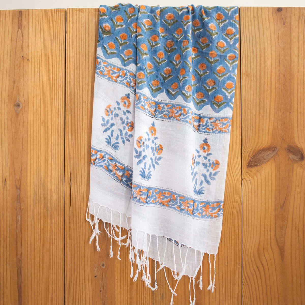 Blue Handmade Floral Printed Breathable Linen Stole For Women