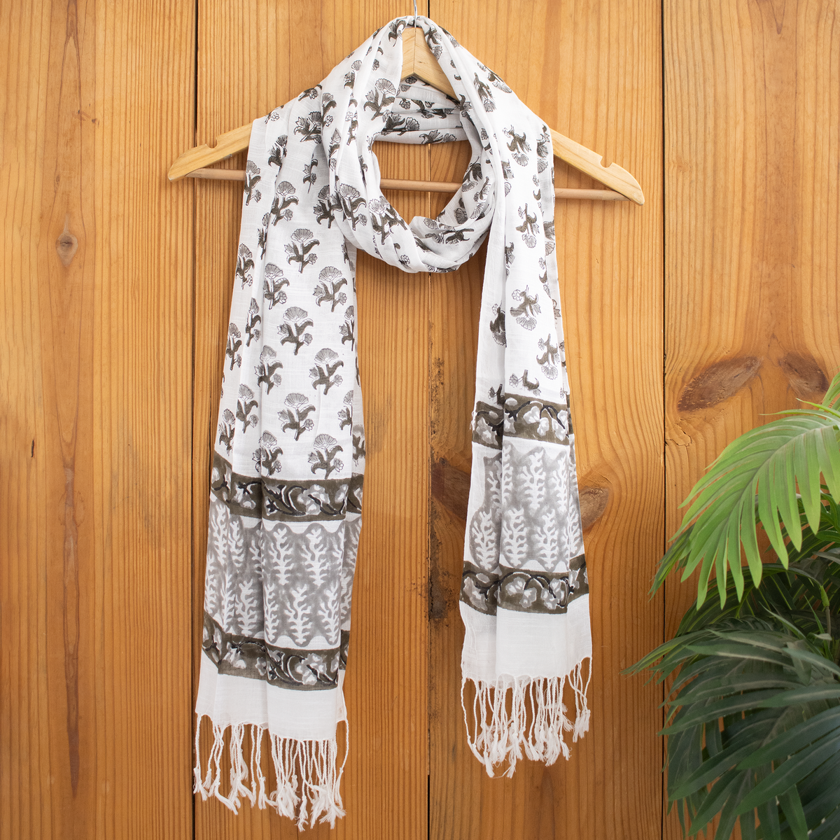 Gray Hand Block Floral Printed Linen Stole For Women
