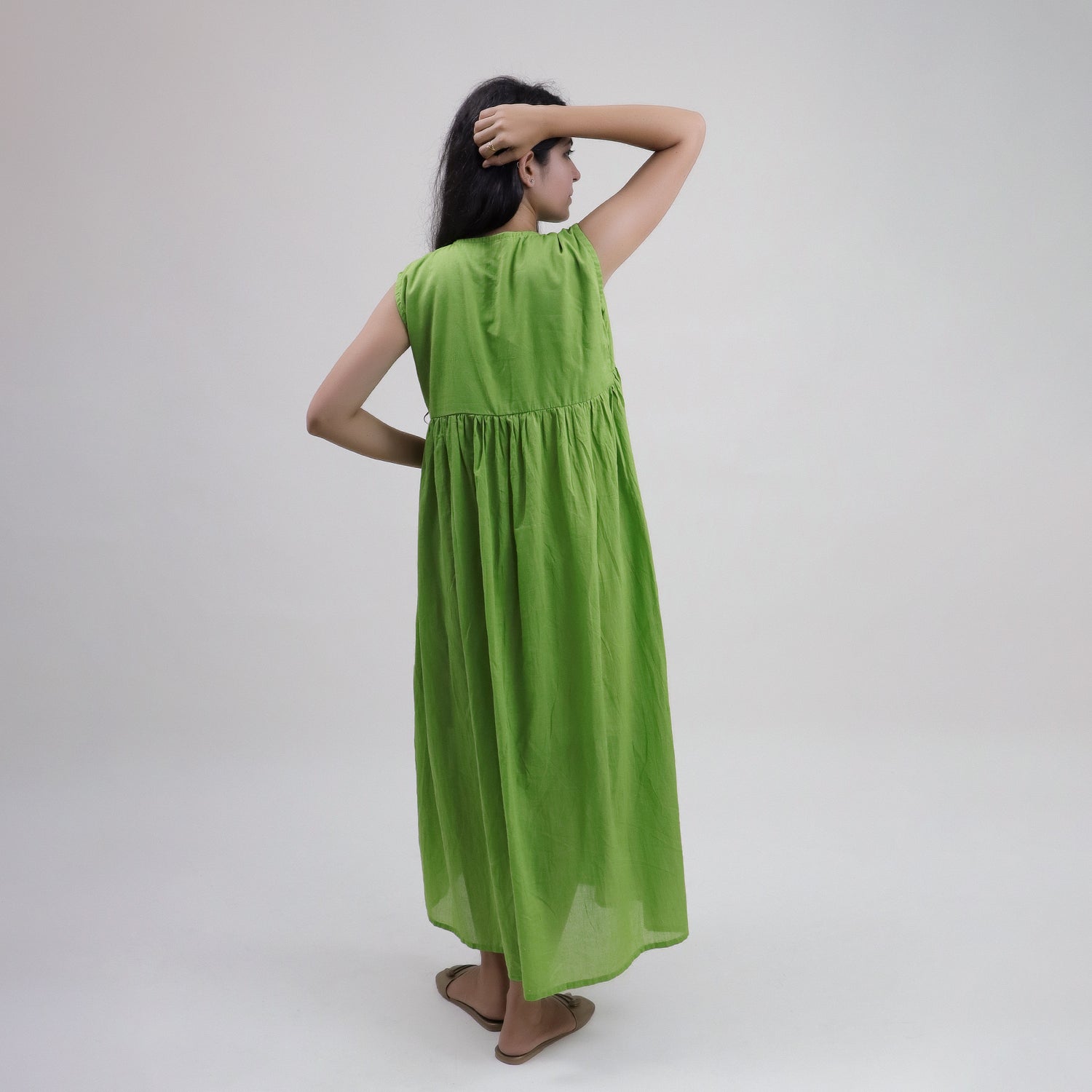 Stylish Solid Green Casual Midi Dress For Ladies