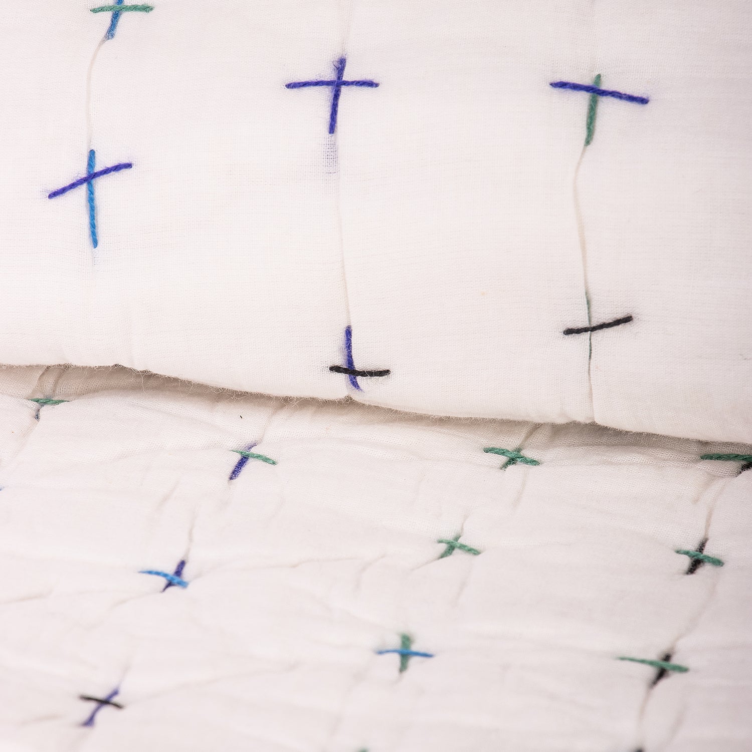 White Decorative Hand Stitched Cotton Kantha Quilt Blanket